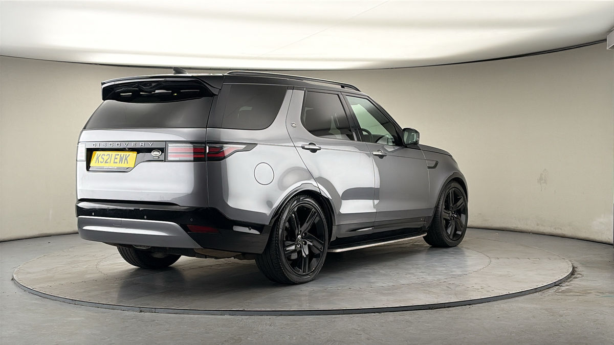 More views of Land Rover Discovery