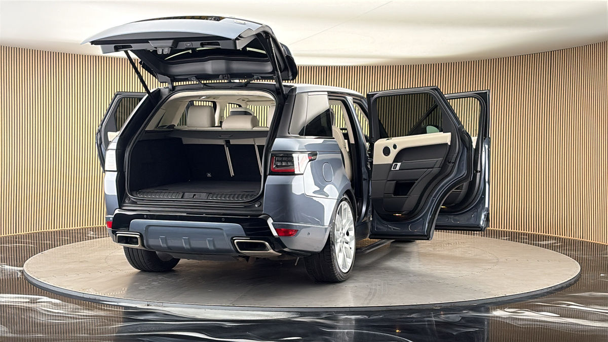 More views of Land Rover Range Rover Sport