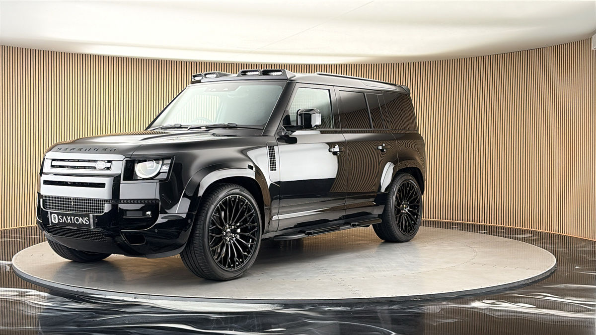 More views of Land Rover Defender 110
