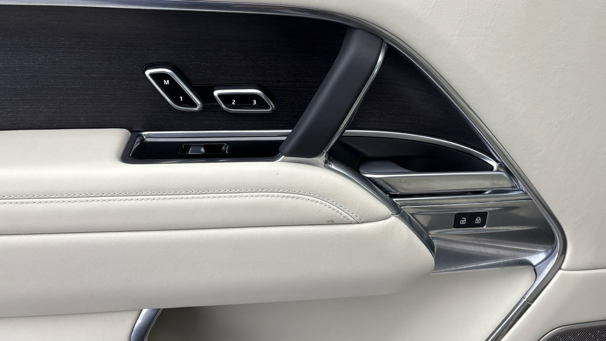 Land Rover Range Rover Image 19