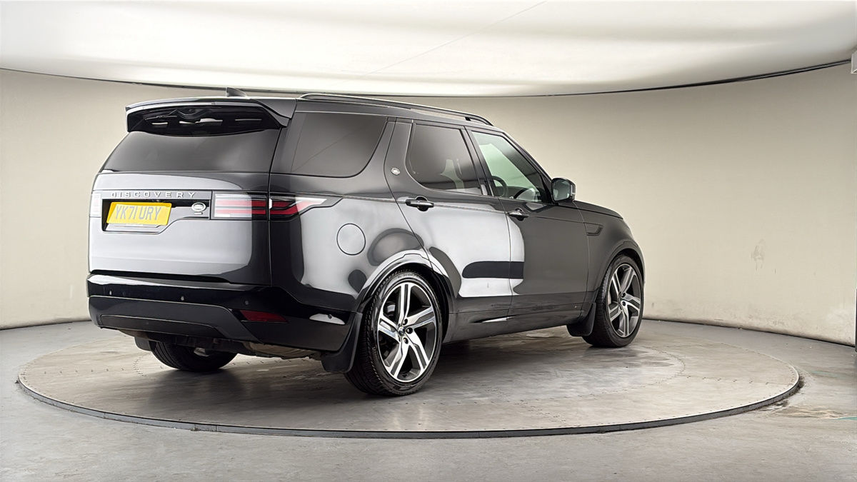 More views of Land Rover Discovery