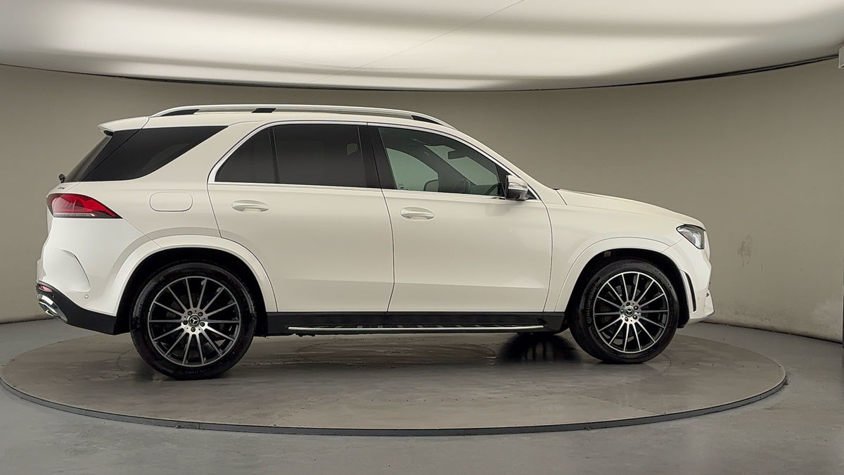 More views of Mercedes-Benz GLE