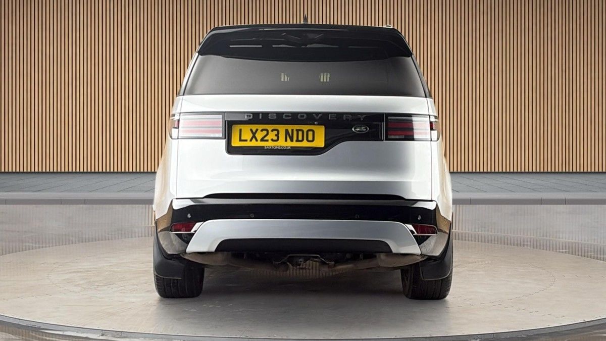 Land Rover Discovery Image 4