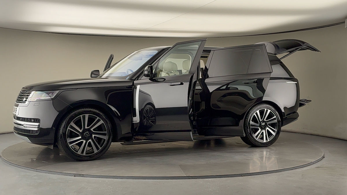 More views of Land Rover Range Rover