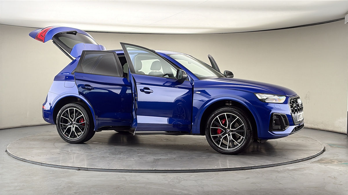 More views of Audi Q5