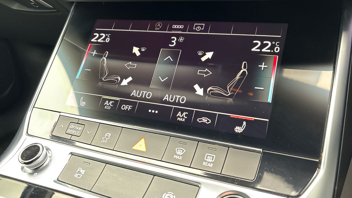 Audi A6 Avant Image 25
