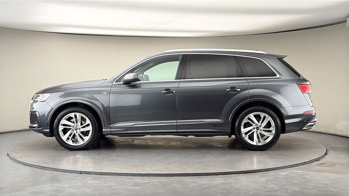 Audi Q7 Image 15