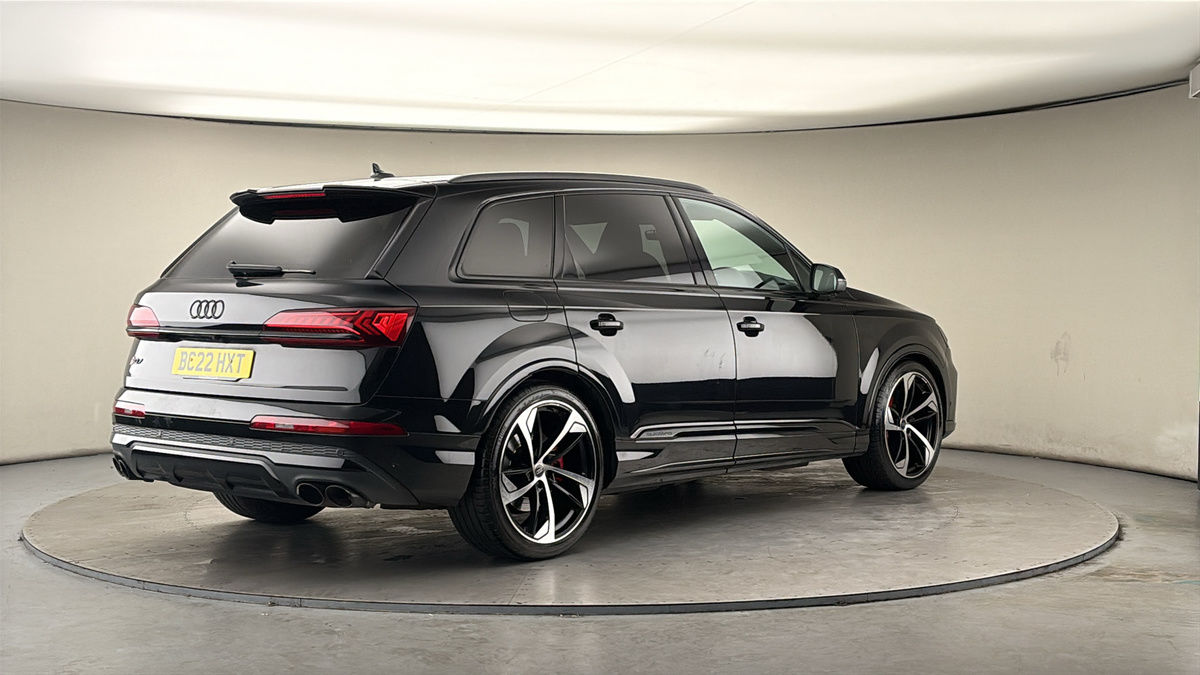 Audi SQ7 Image 21