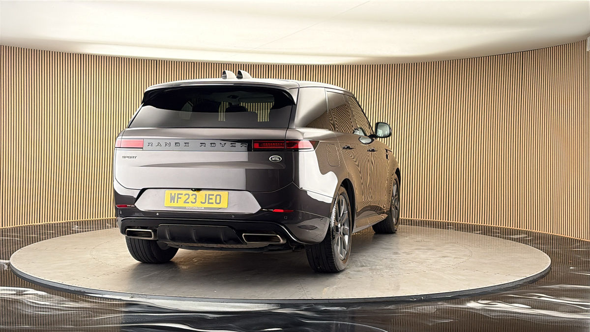 More views of Land Rover Range Rover Sport