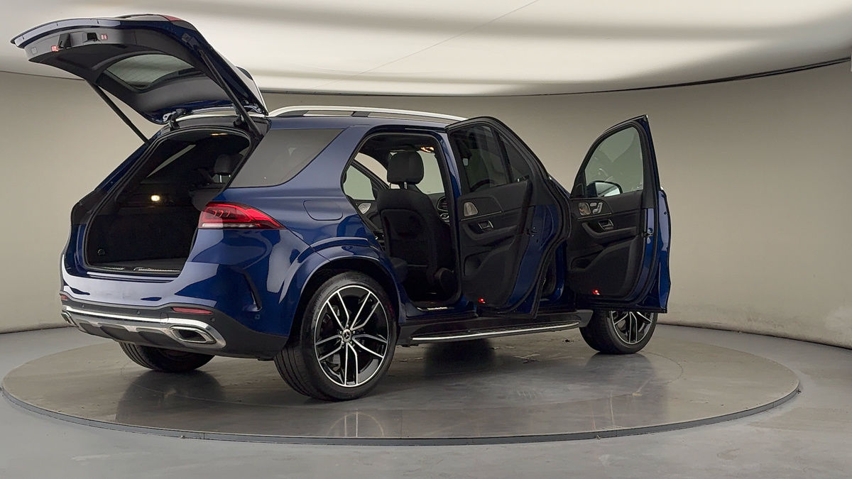 More views of Mercedes-Benz GLE