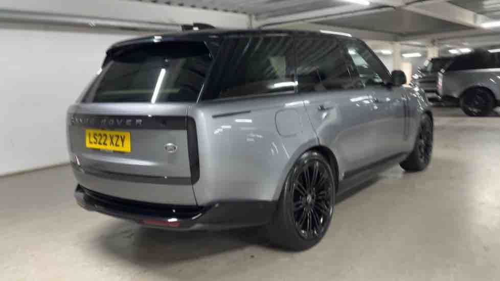 More views of Land Rover Range Rover