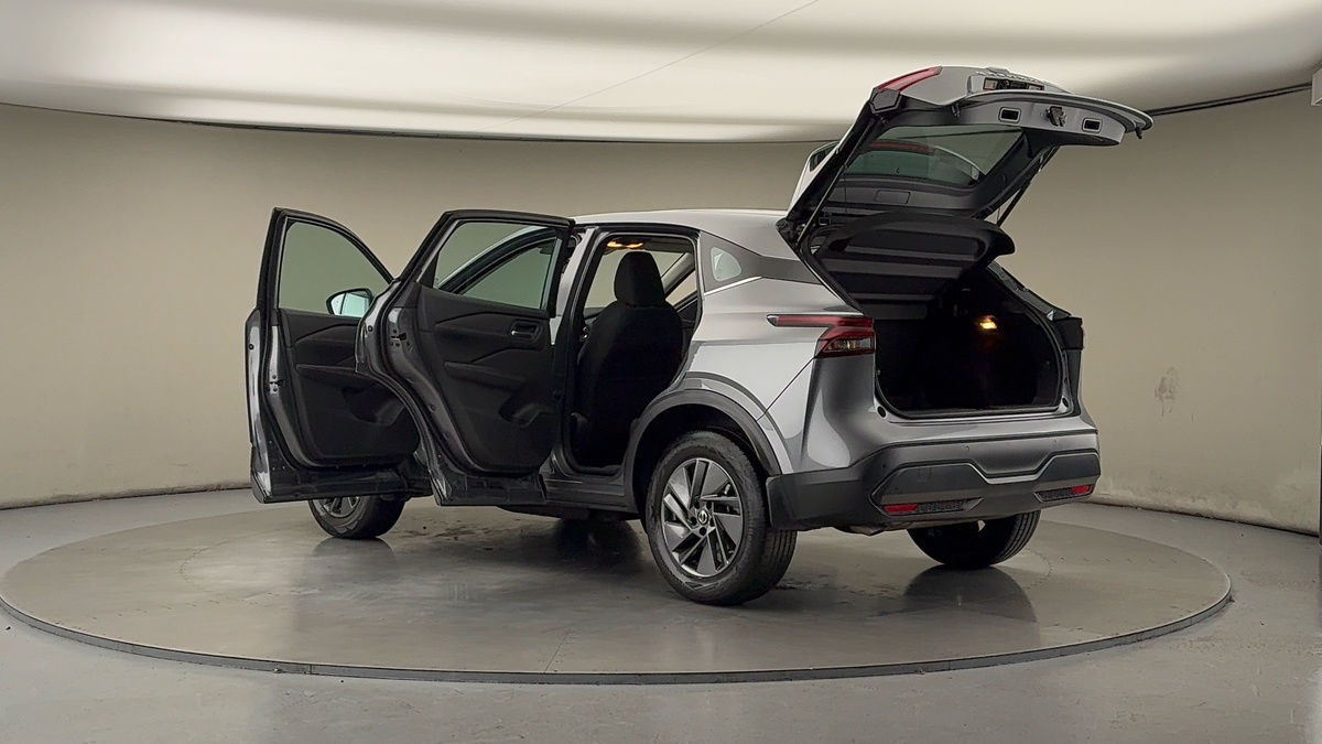 More views of Nissan Qashqai