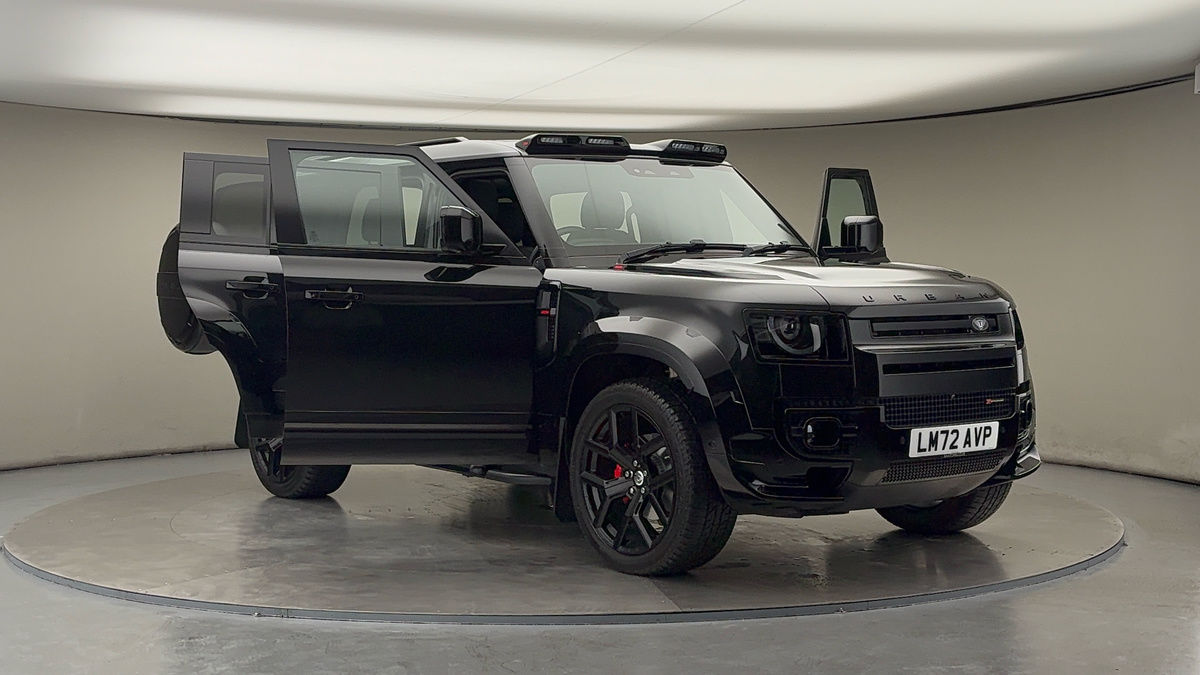 More views of Land Rover Defender 110