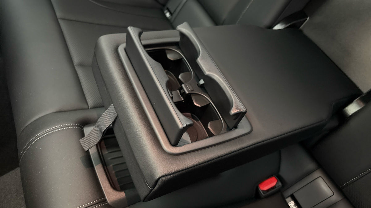 BMW 2 Series Image 9