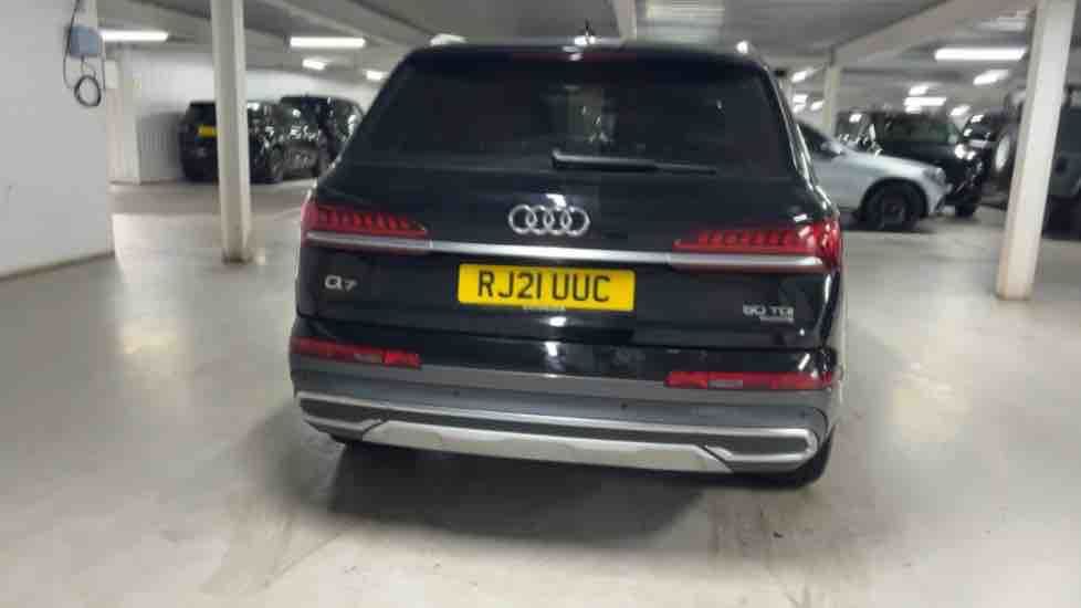 More views of Audi Q7