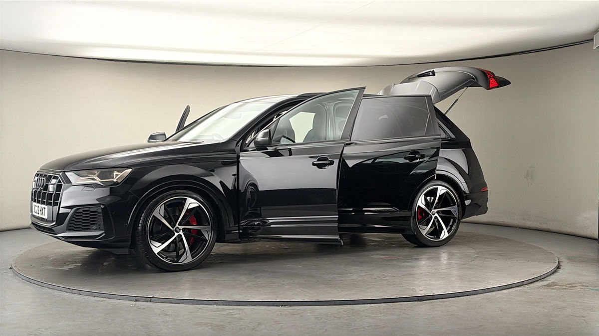 More views of Audi SQ7