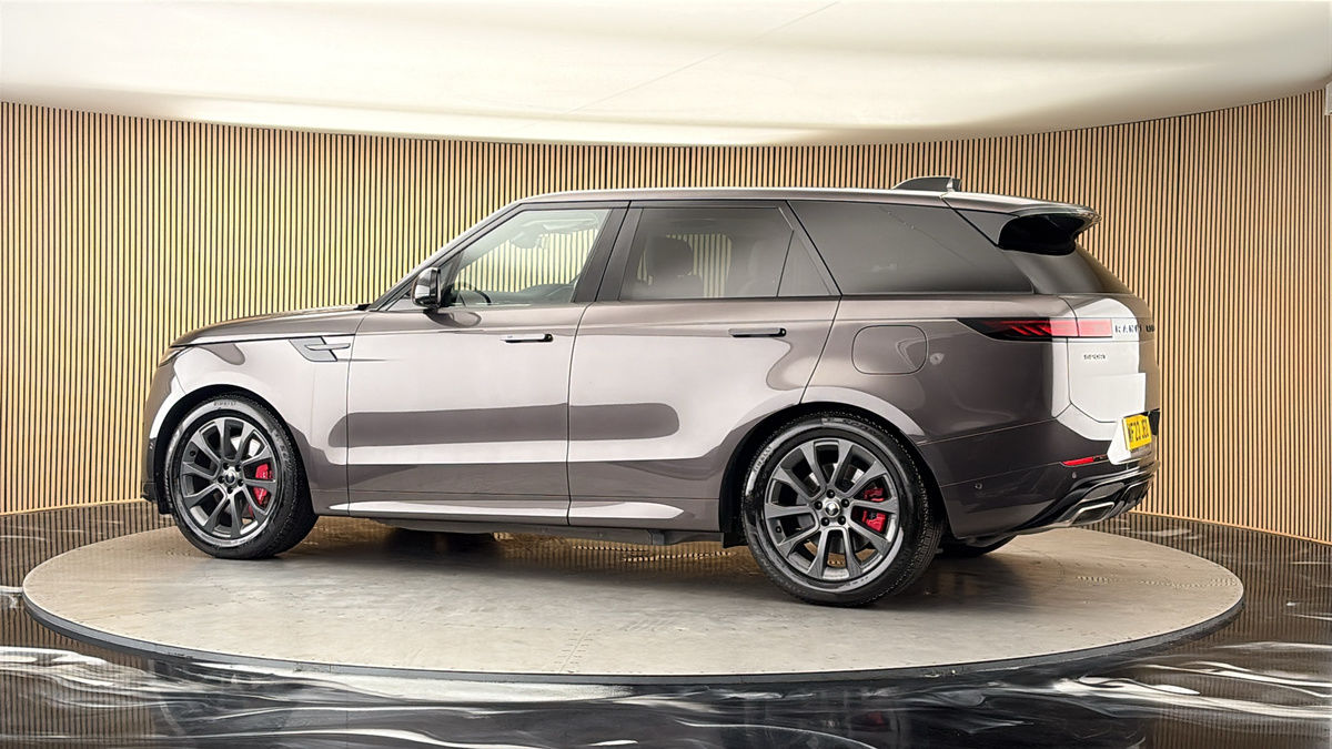 More views of Land Rover Range Rover Sport
