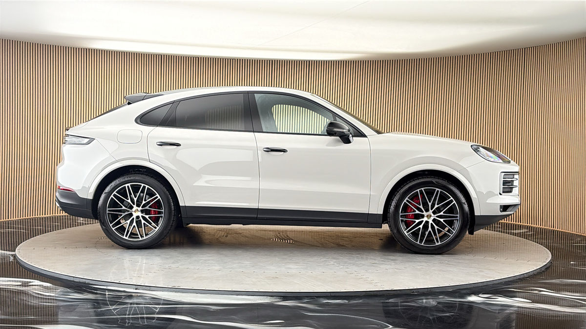 More views of Porsche Cayenne