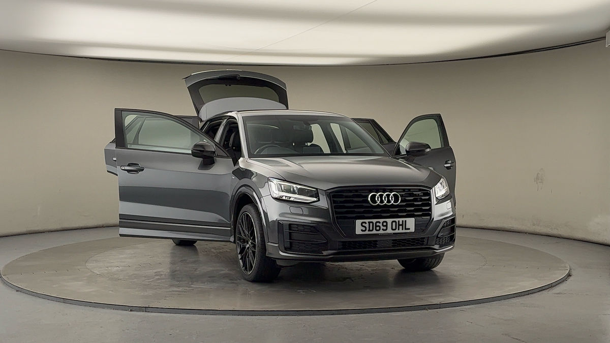 More views of Audi Q2