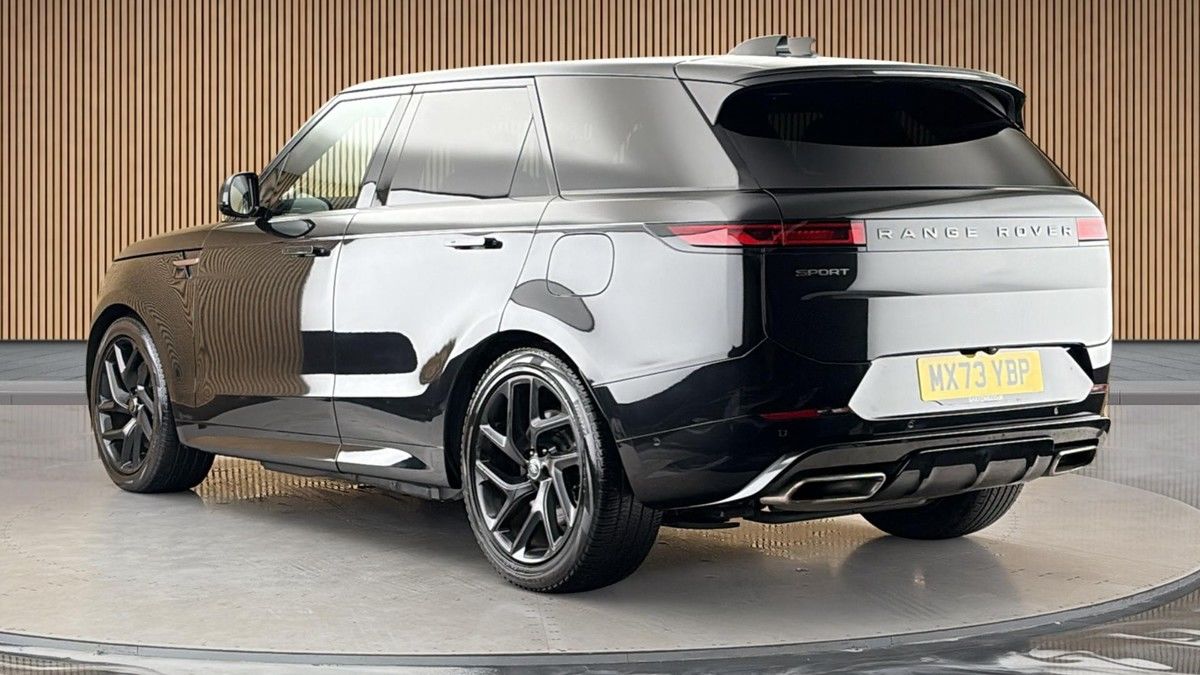 Land Rover Range Rover Sport Image 2