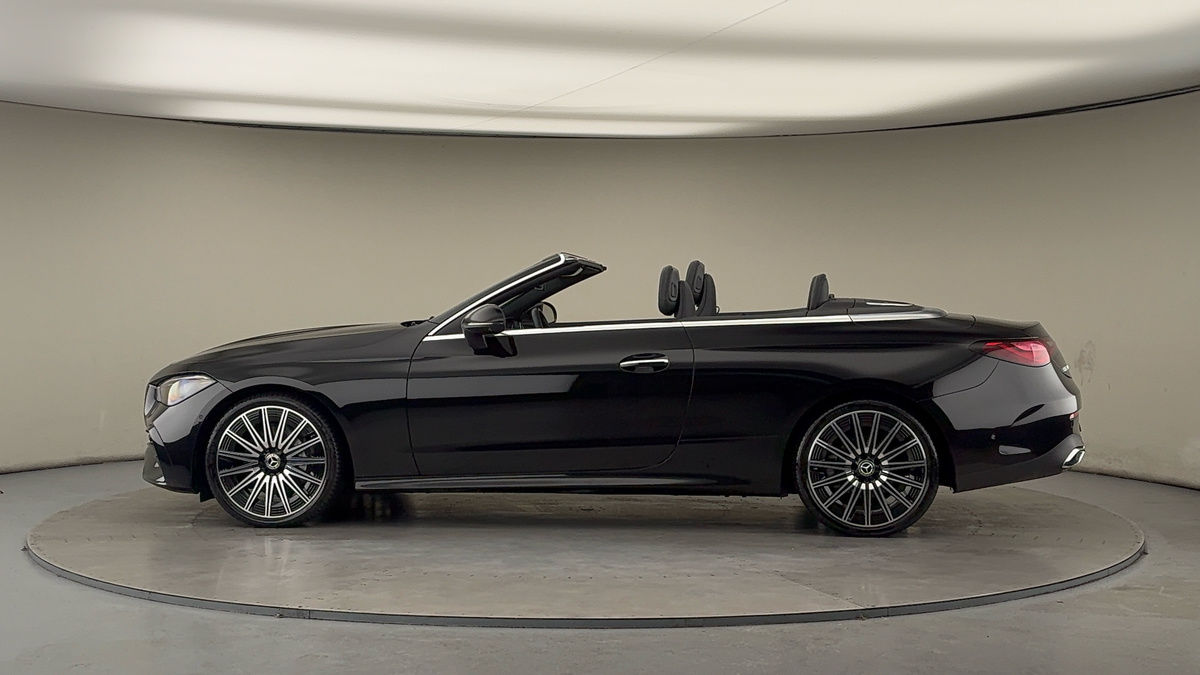 More views of Mercedes-Benz CLE