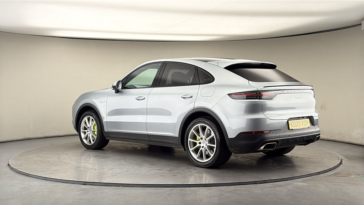 More views of Porsche Cayenne