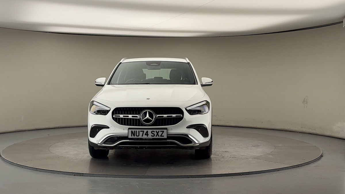 Mercedes-Benz GLA Image 3
