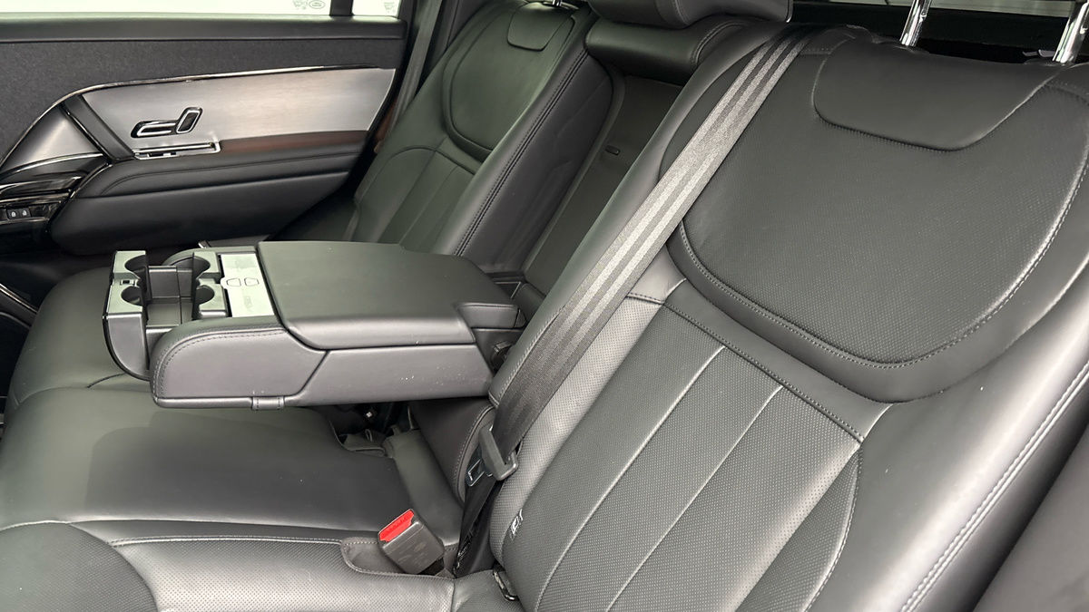 Land Rover Range Rover Sport Image 9