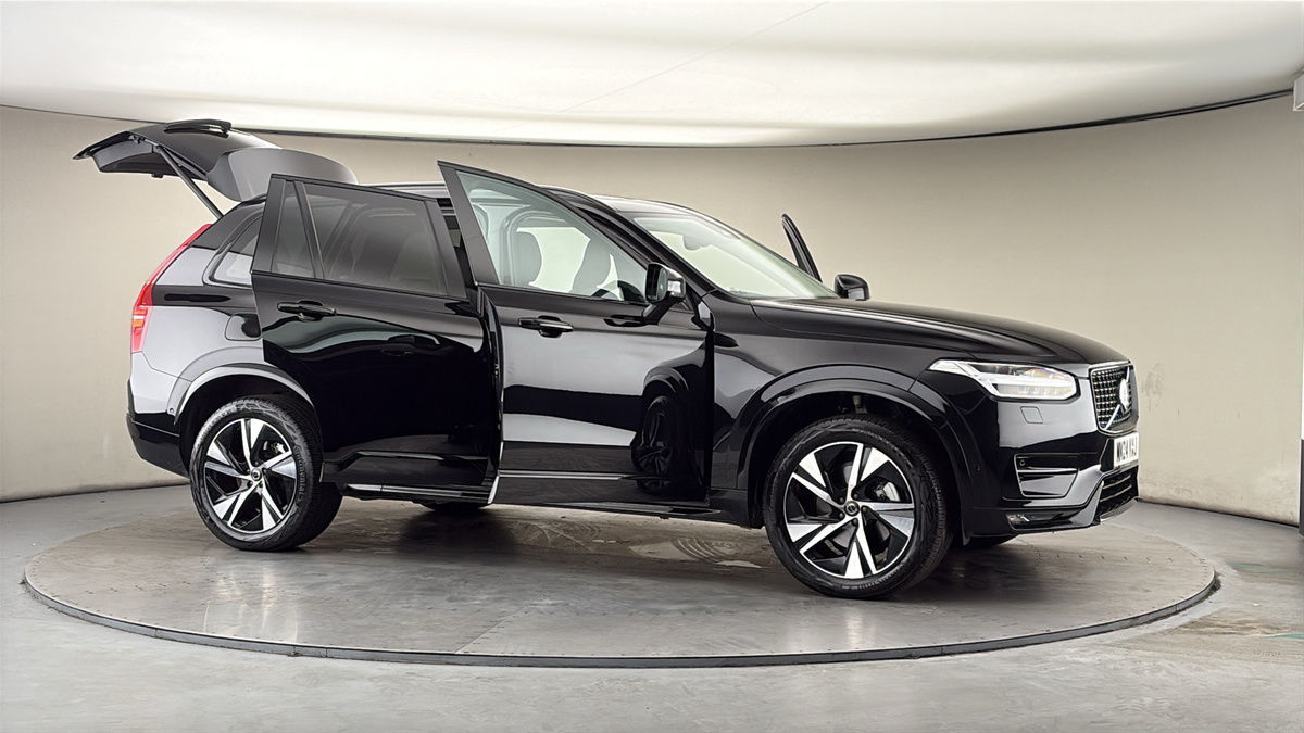 More views of Volvo XC90