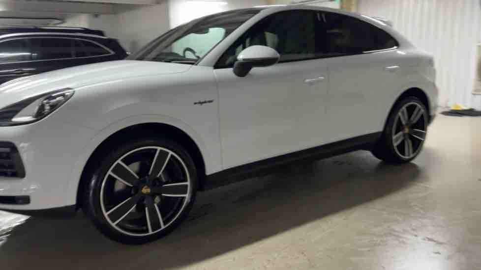 More views of Porsche Cayenne