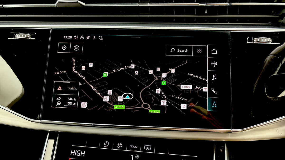 More views of Audi Q7