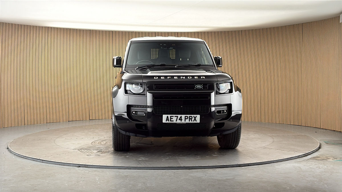 More views of Land Rover Defender 90