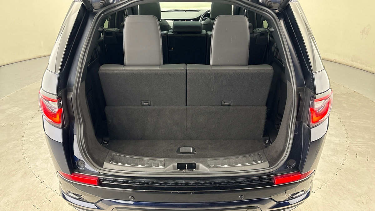 Land Rover Discovery Sport Image 11