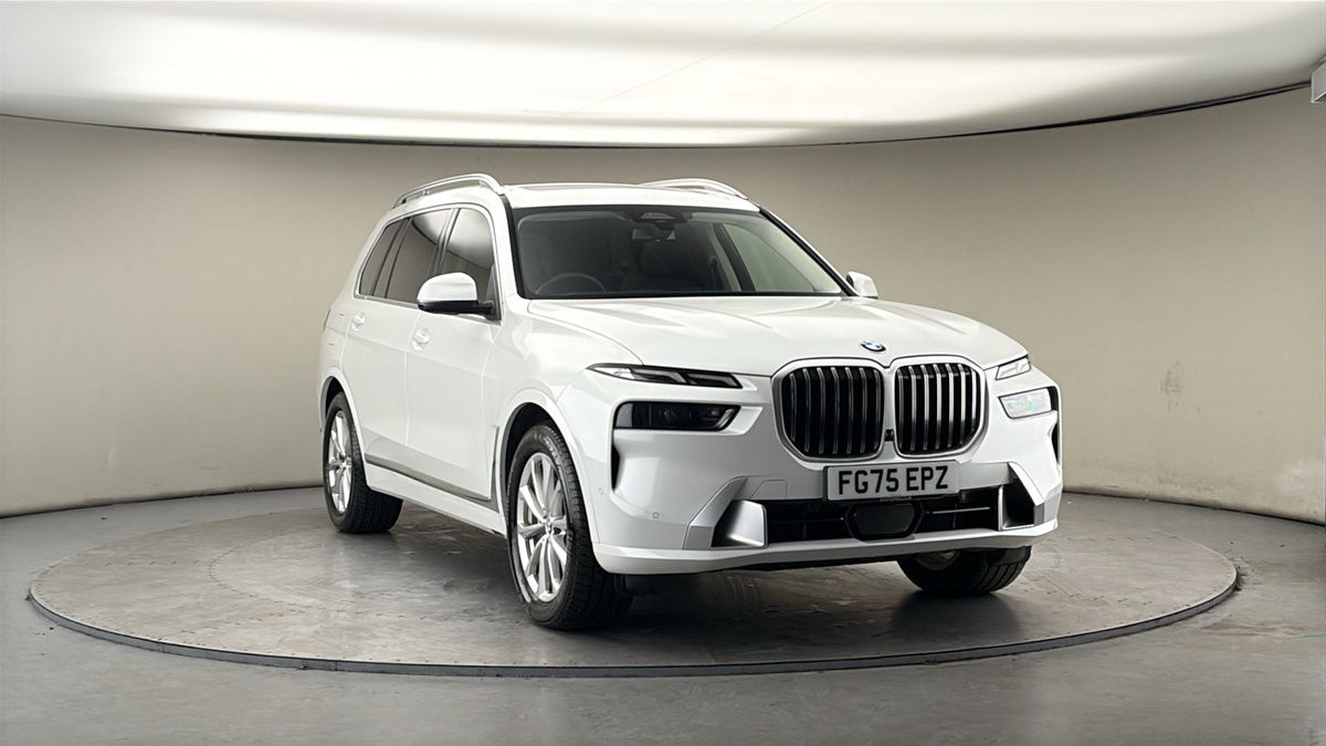 More views of BMW X7