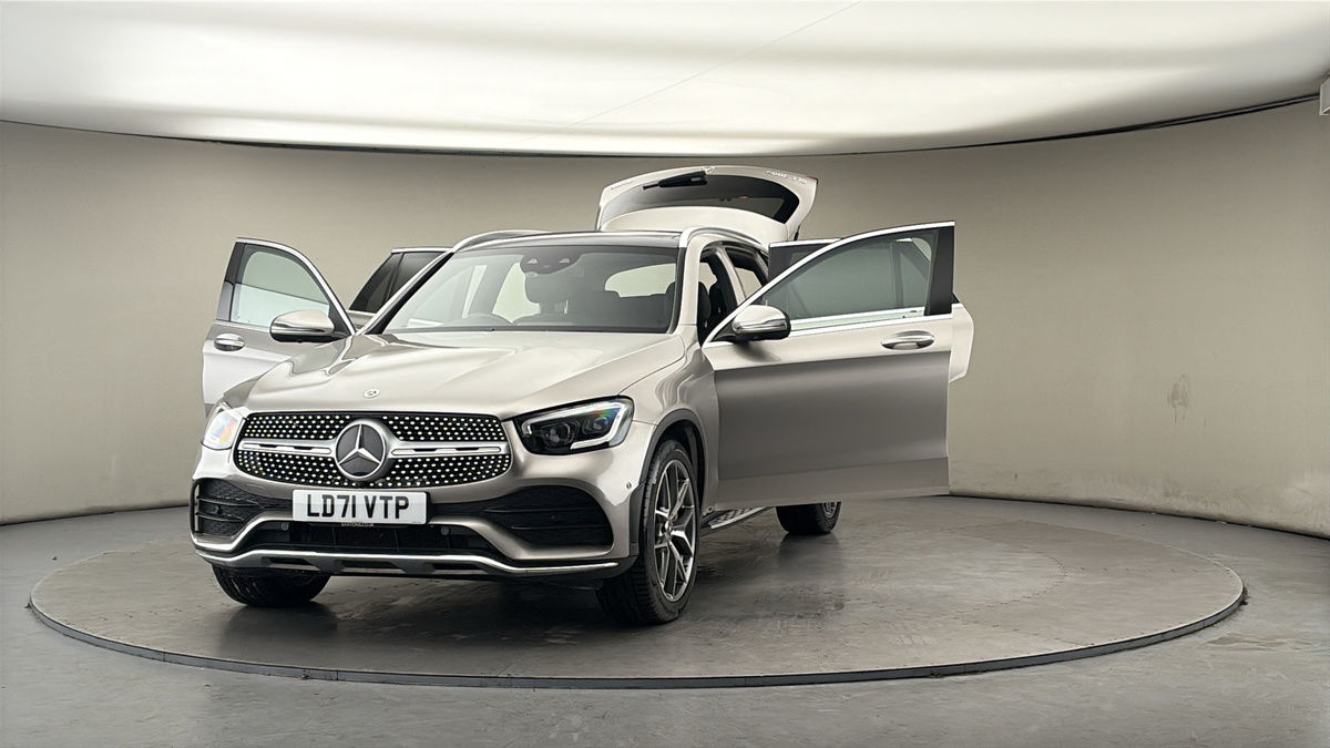 More views of Mercedes-Benz GLC