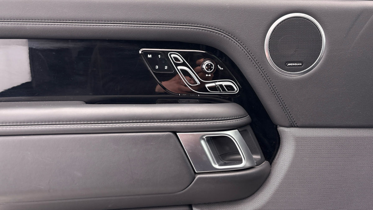 Land Rover Range Rover Image 19