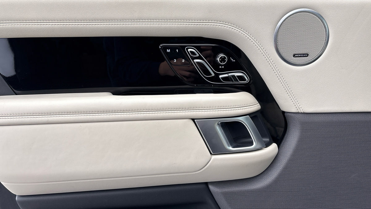 Land Rover Range Rover Image 19