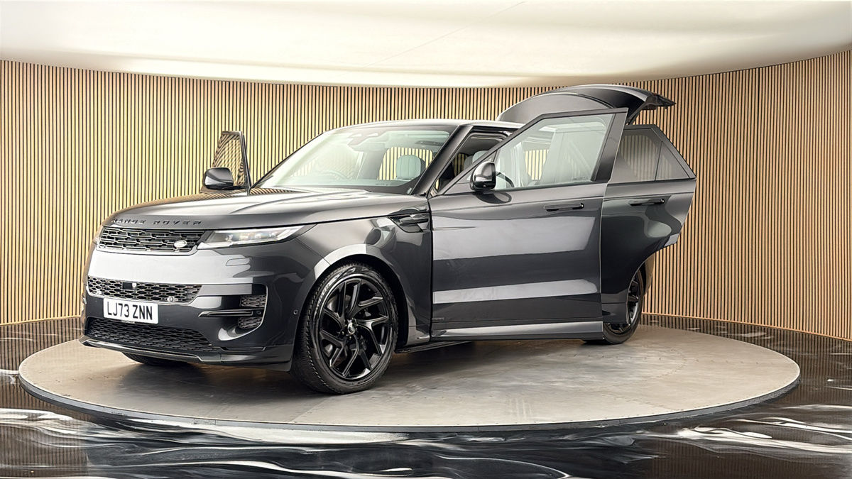 More views of Land Rover Range Rover Sport