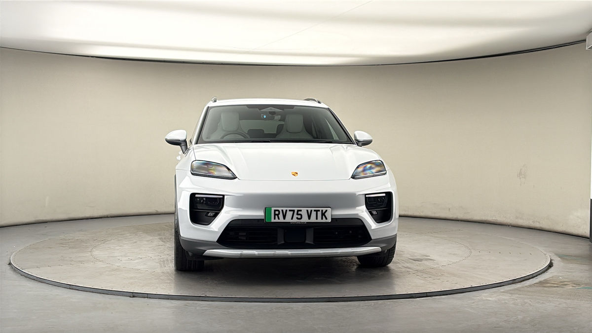 More views of Porsche Macan