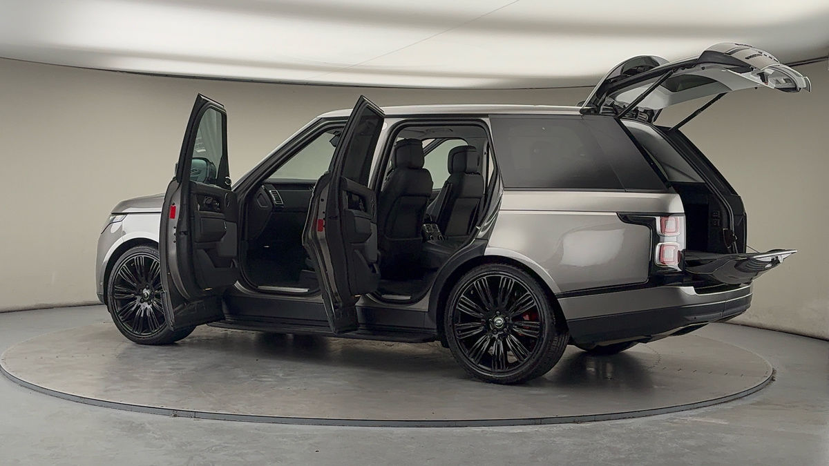 More views of Land Rover Range Rover