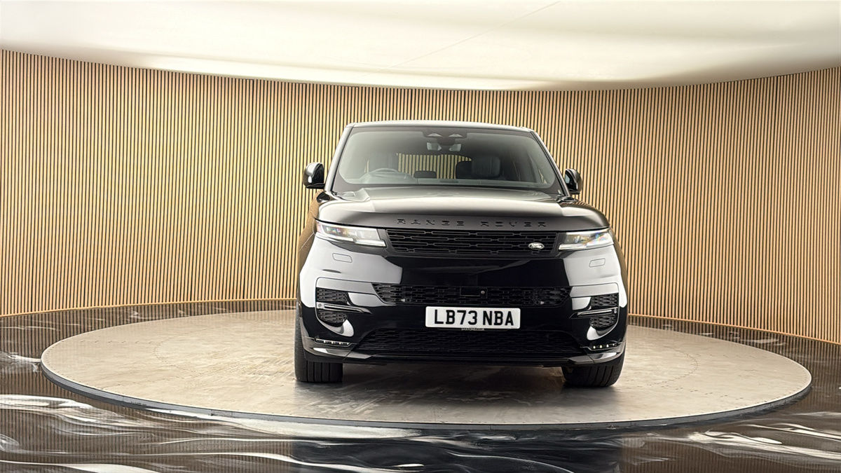 More views of Land Rover Range Rover Sport