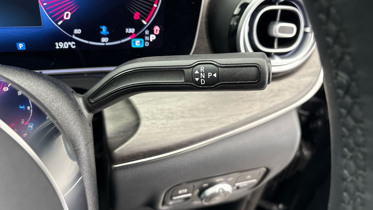 Mercedes-Benz V Class Image 6