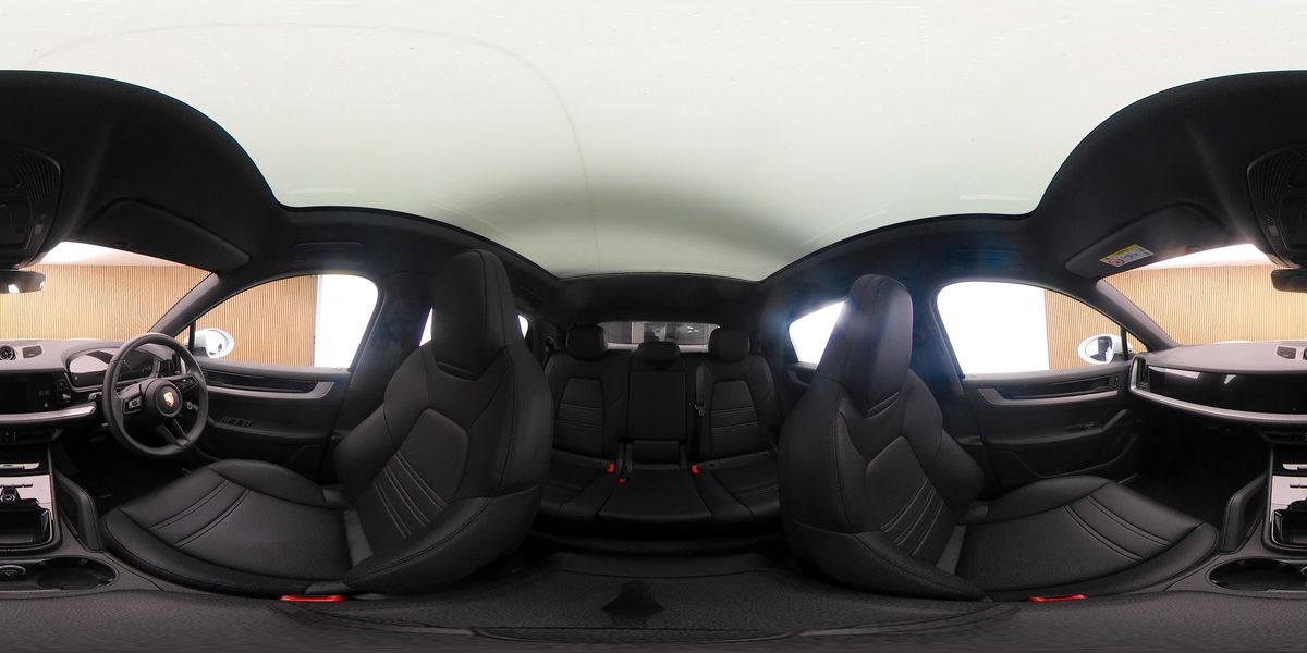 More views of Porsche Cayenne