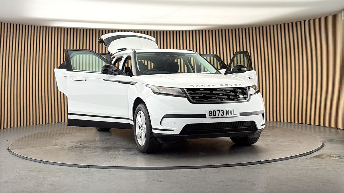 More views of Land Rover Range Rover Velar