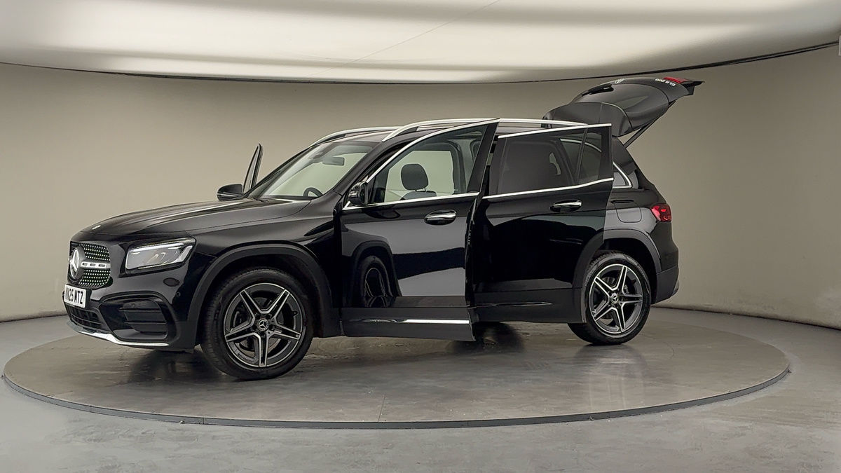 More views of Mercedes-Benz GLB