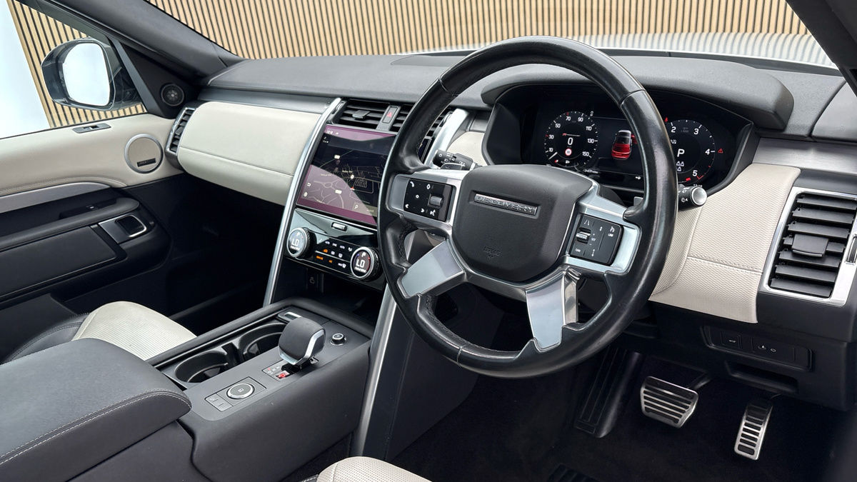 Land Rover Discovery Image 5