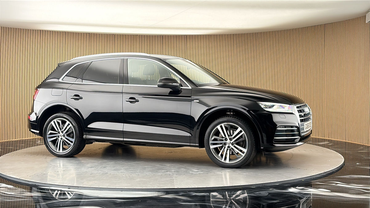 More views of Audi Q5
