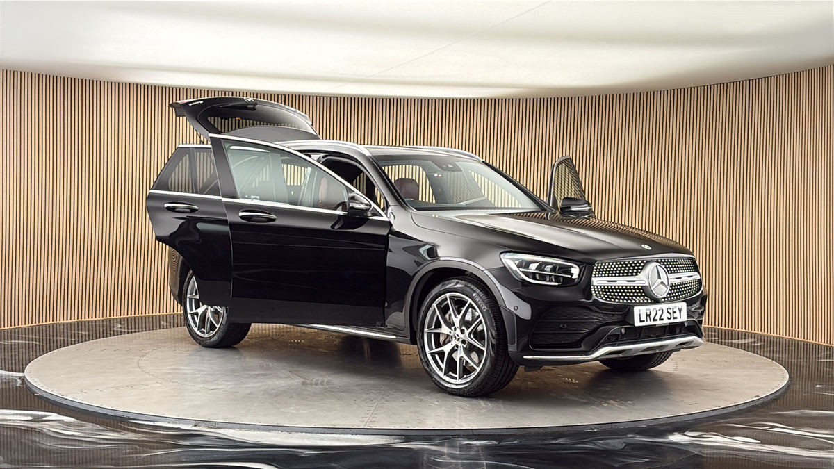 More views of Mercedes-Benz GLC