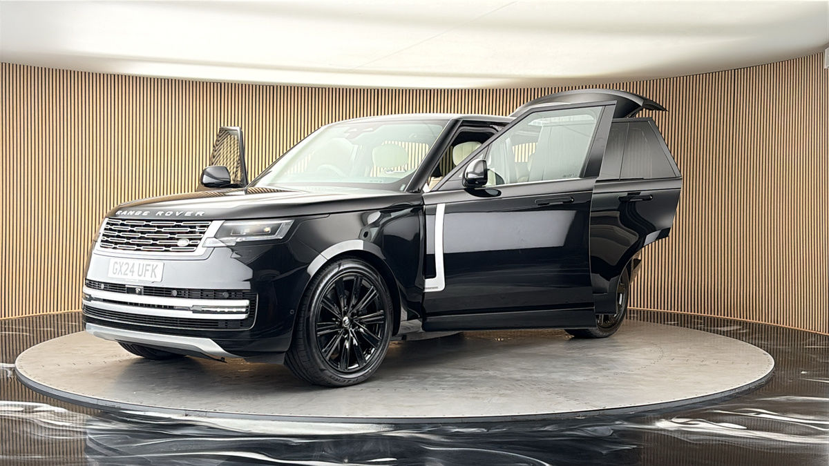 More views of Land Rover Range Rover