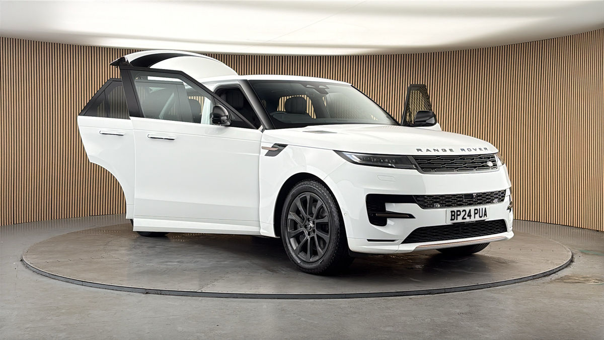 More views of Land Rover Range Rover Sport